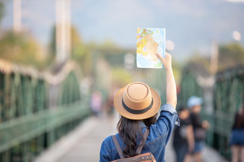 Como hotéis e plataformas estão usando tecnologia para melhorar a experiência das viagens corporativas?