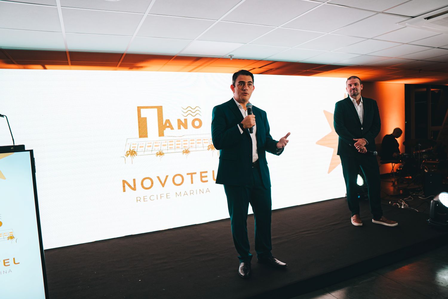 Um ano de sucesso: Novotel Recife Marina reúne autoridades e trade turístico em comemoração