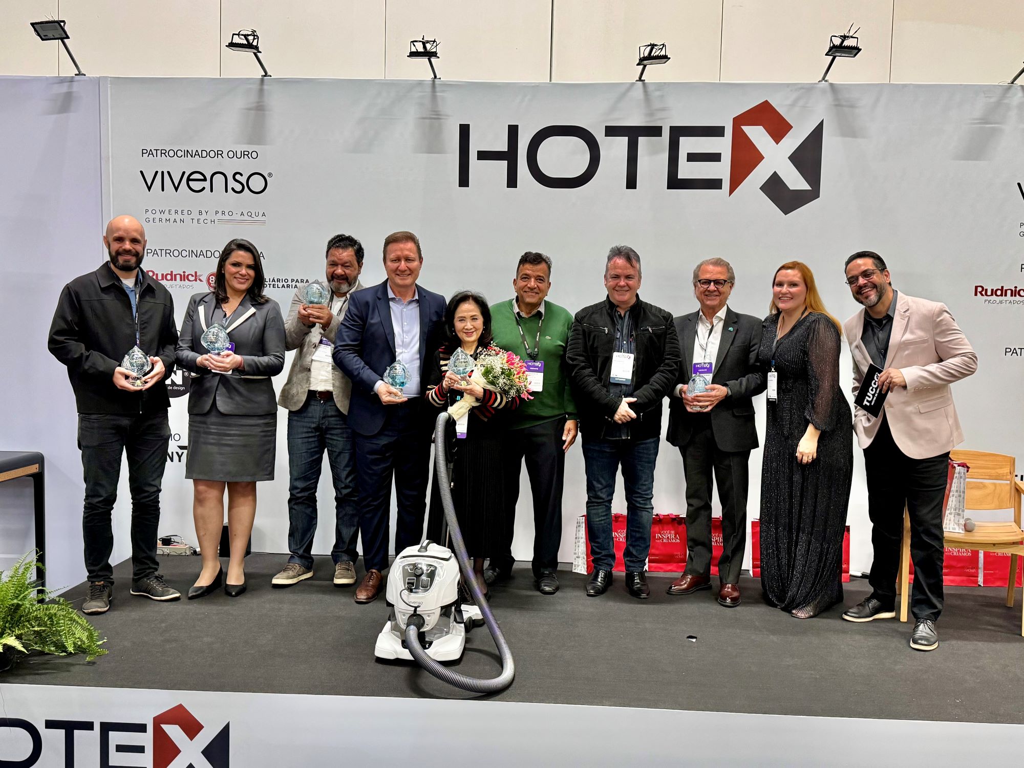 PRÊMIO MAIORES NOMES DA HOSPITALIDADE – HOTEX 2025 RECONHECE LÍDERES QUE TRANSFORMAM O SETOR
