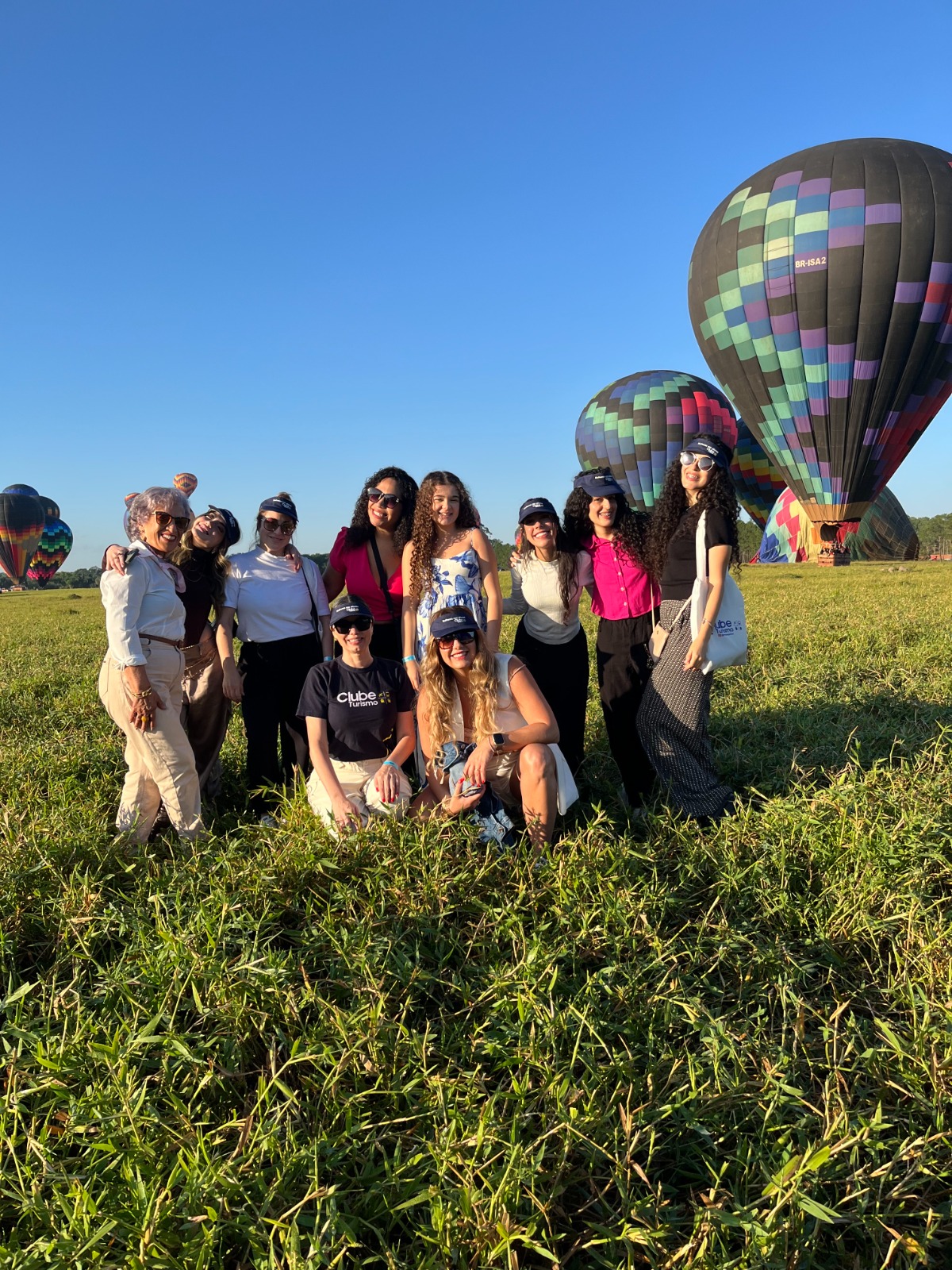 Cada vez mais mulheres viajam sozinhas e movimentam o turismo brasileiro
