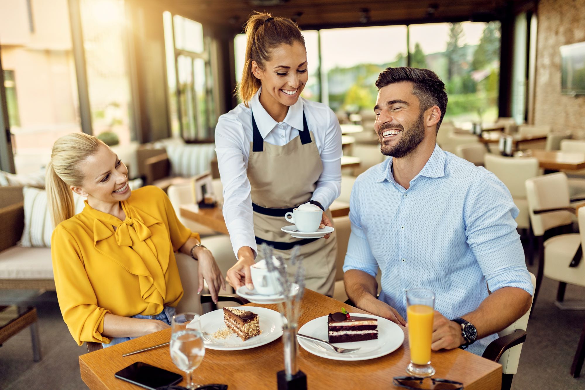 FoodTech do Paraná desenvolve sistema que prevê fluxo de clientes em restaurantes
