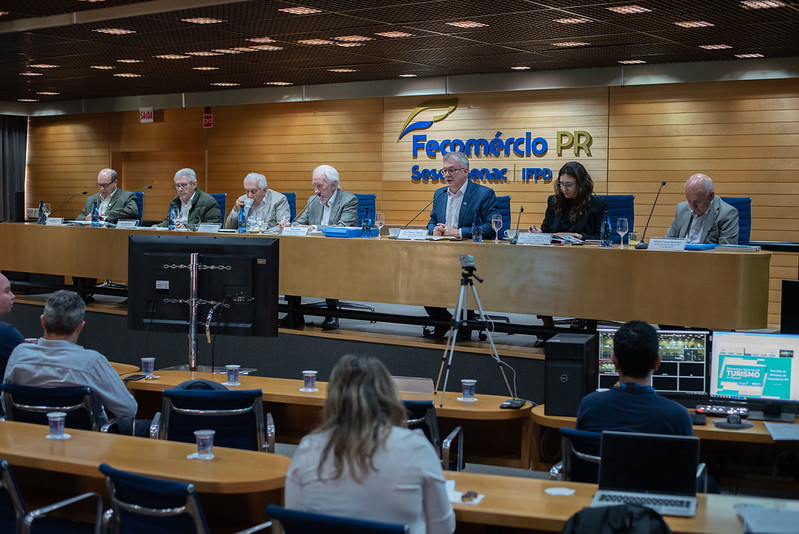 O Panorama Setorial do Turismo no Paraná reúne cinco cadernos que apresentam um diagnóstico atualizado e aprofundado da atividade turística.