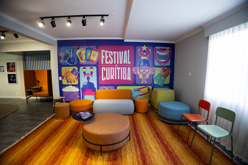 De suíte a palco, Mabu Curitiba Business se transforma e vira um dos protagonistas do Festival de Curitiba